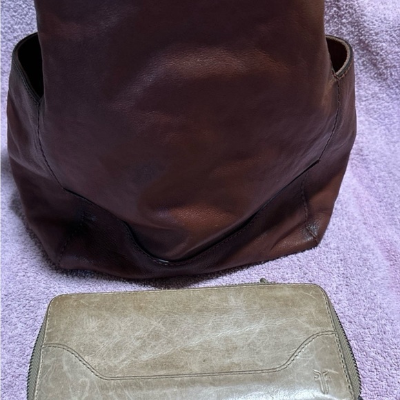 Frye purse and wallet - Picture 4 of 9